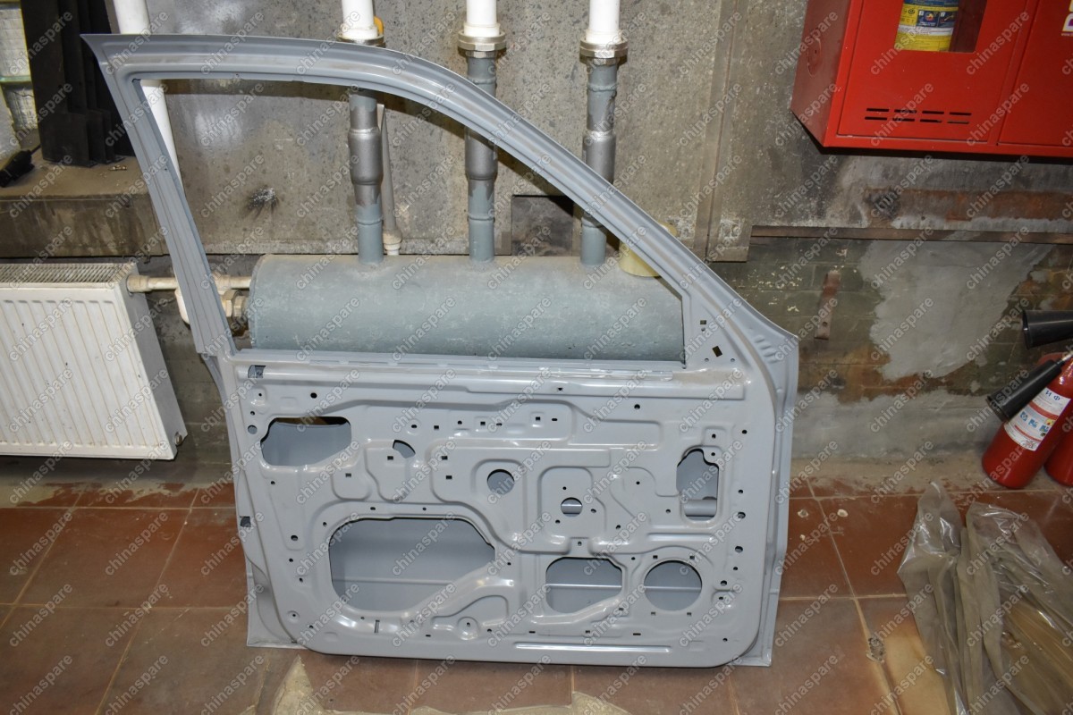 Дверь передняя левая Kia Sportage 1994-2004