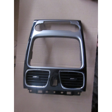 Накладка центральной консоли Geely Emgrand EC7