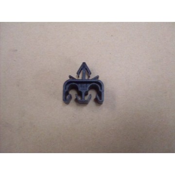 Pipe clamp a 2-hole Great Wall Cowry