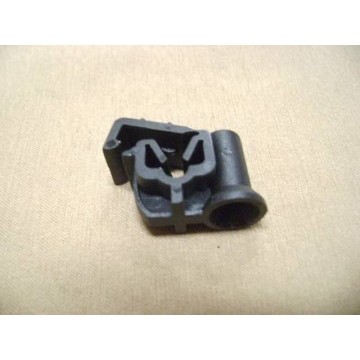 Pipe clamp-rr brake line rh Great Wall Peri