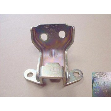 Hinge assy-rr door lh(upr)/rh(lwr) Great Wall Wingle