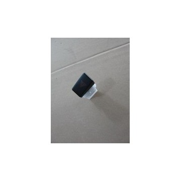 Кнопка аварийного сигнала f0 BYD F0